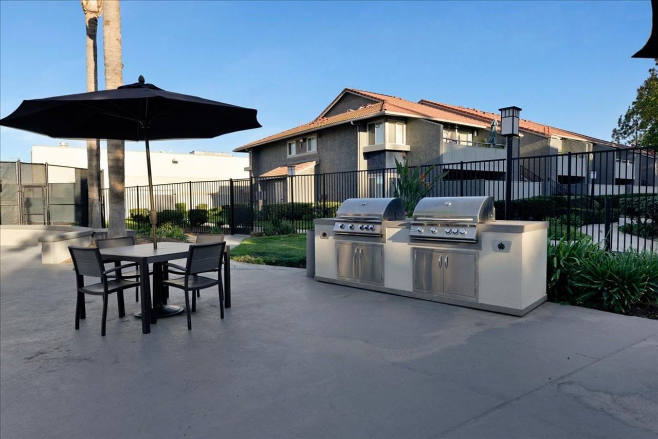 The 3900 Apartments - Photo 5 of 33