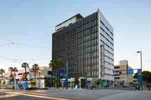 featured image of 100 Long Beach Blvd