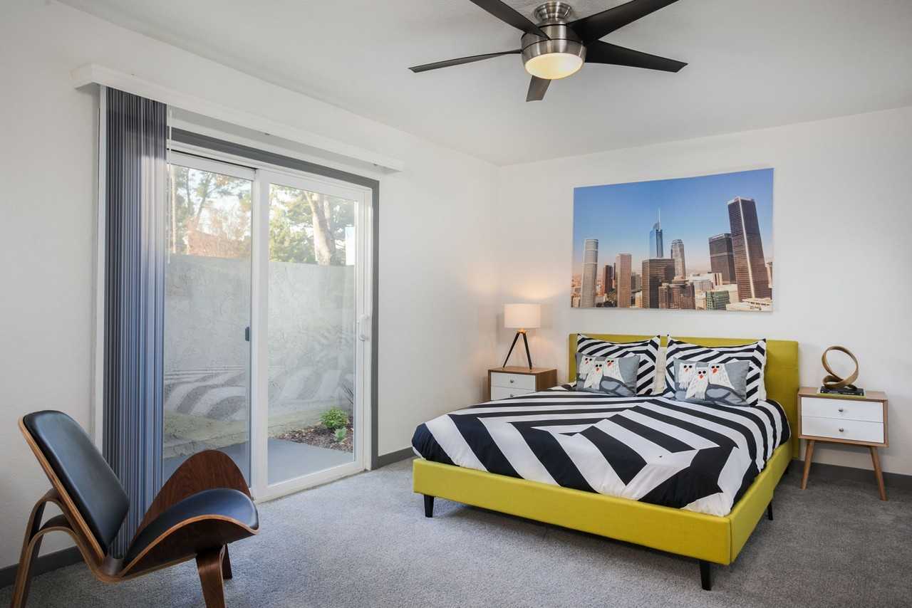 Uptown Fullerton - Photo 5 of 46