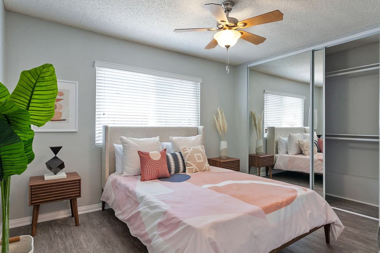 The Circle Apartments at Long Beach - Photo 7 of 50