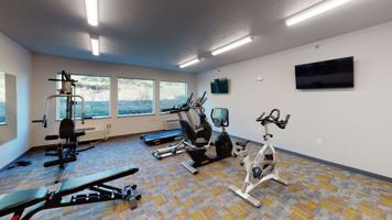 featured image of 5800 Sunnybrook Plz