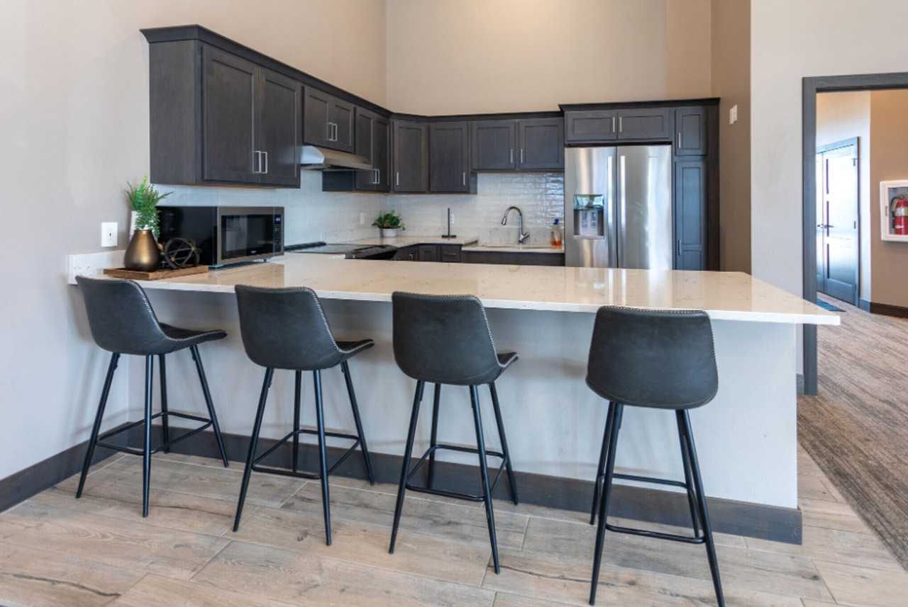 Pinnacle Point Apartments - Photo 6 of 50