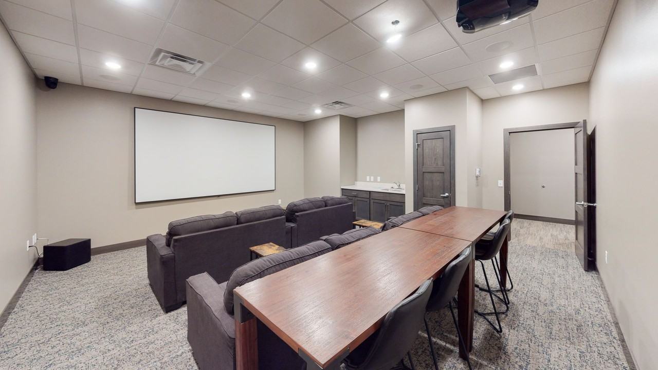 Pinnacle Point Apartments - Photo 6 of 50