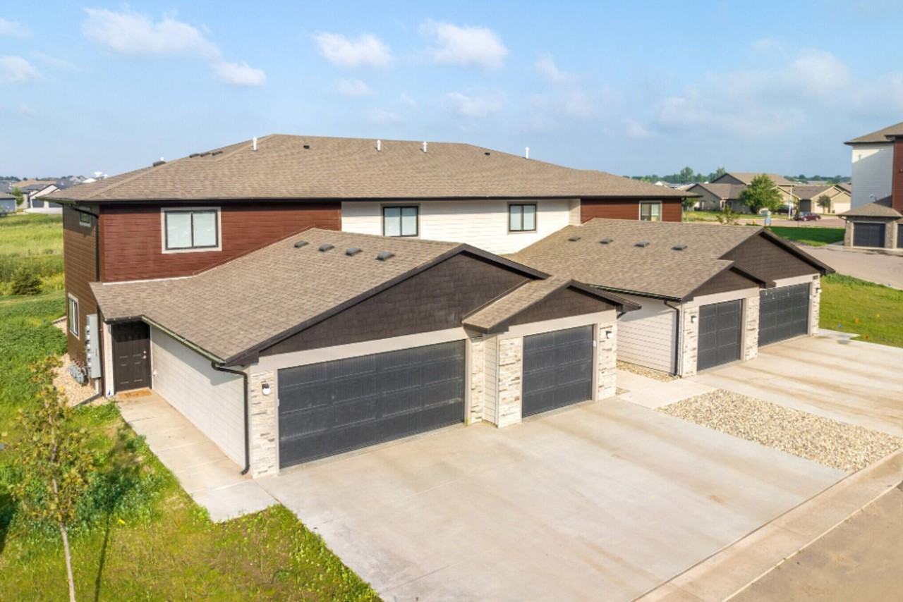 Grand Prairie Apartments & Townhomes - Photo 2 of 50