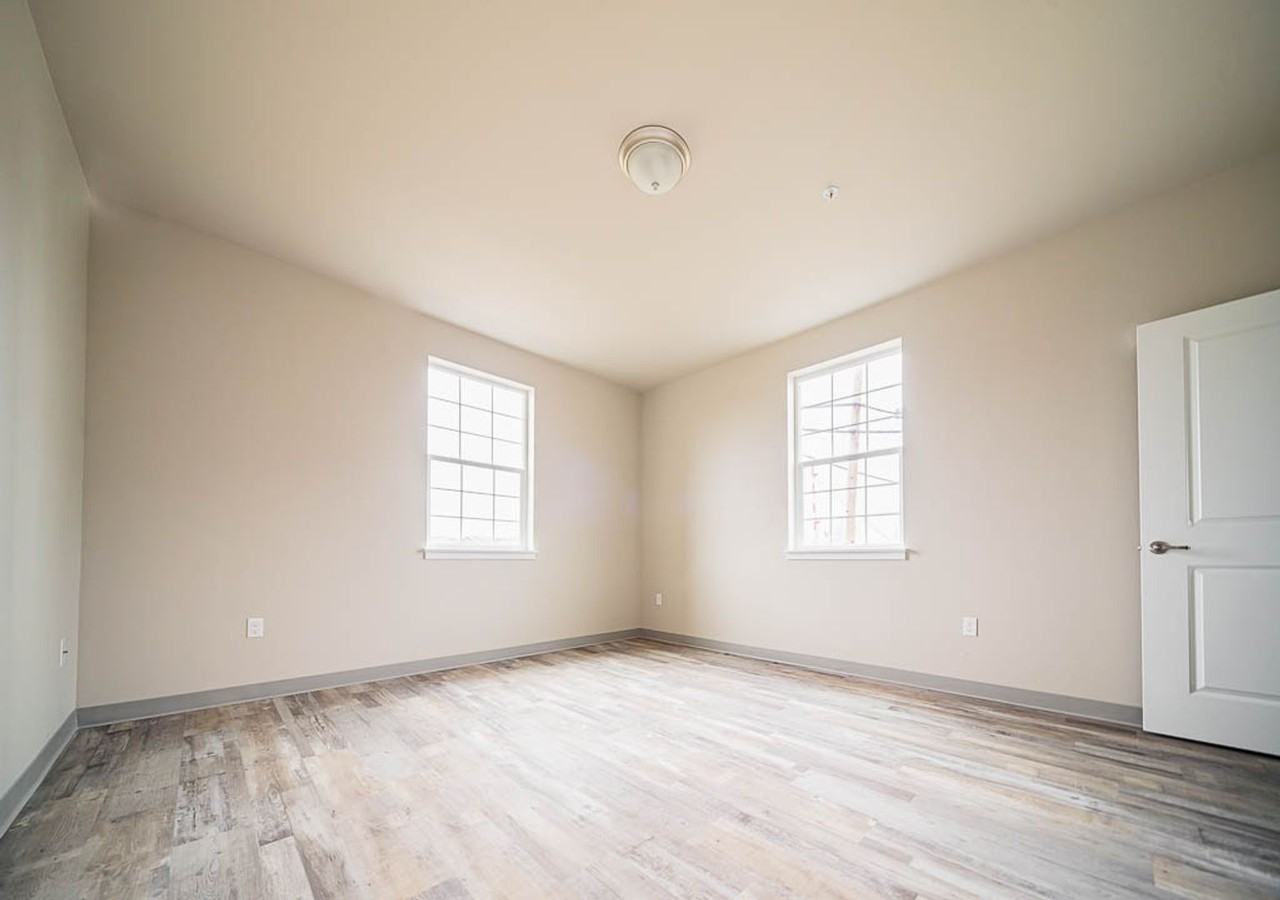 169-Franklin Commons - Photo 2 of 50