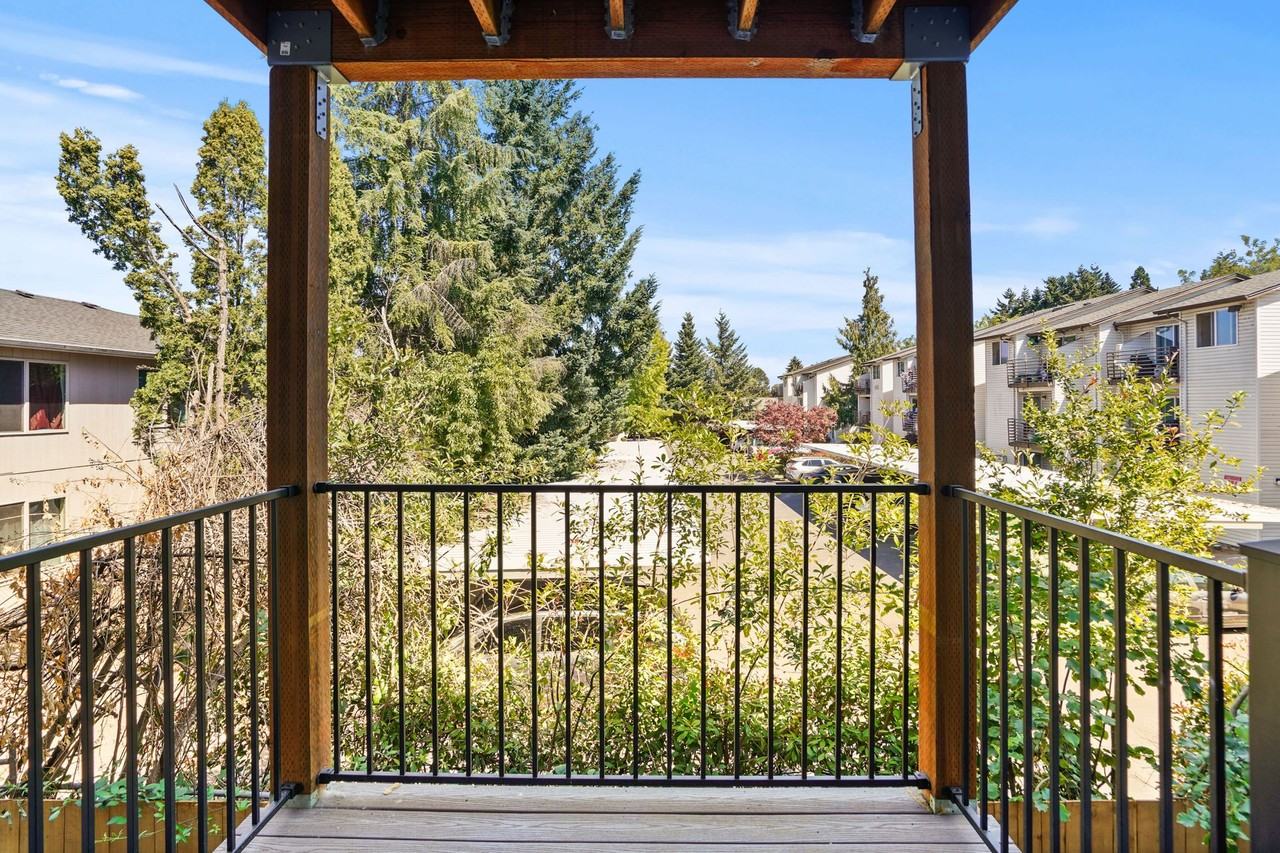 Fisher Park Apartments - Photo 4 of 50