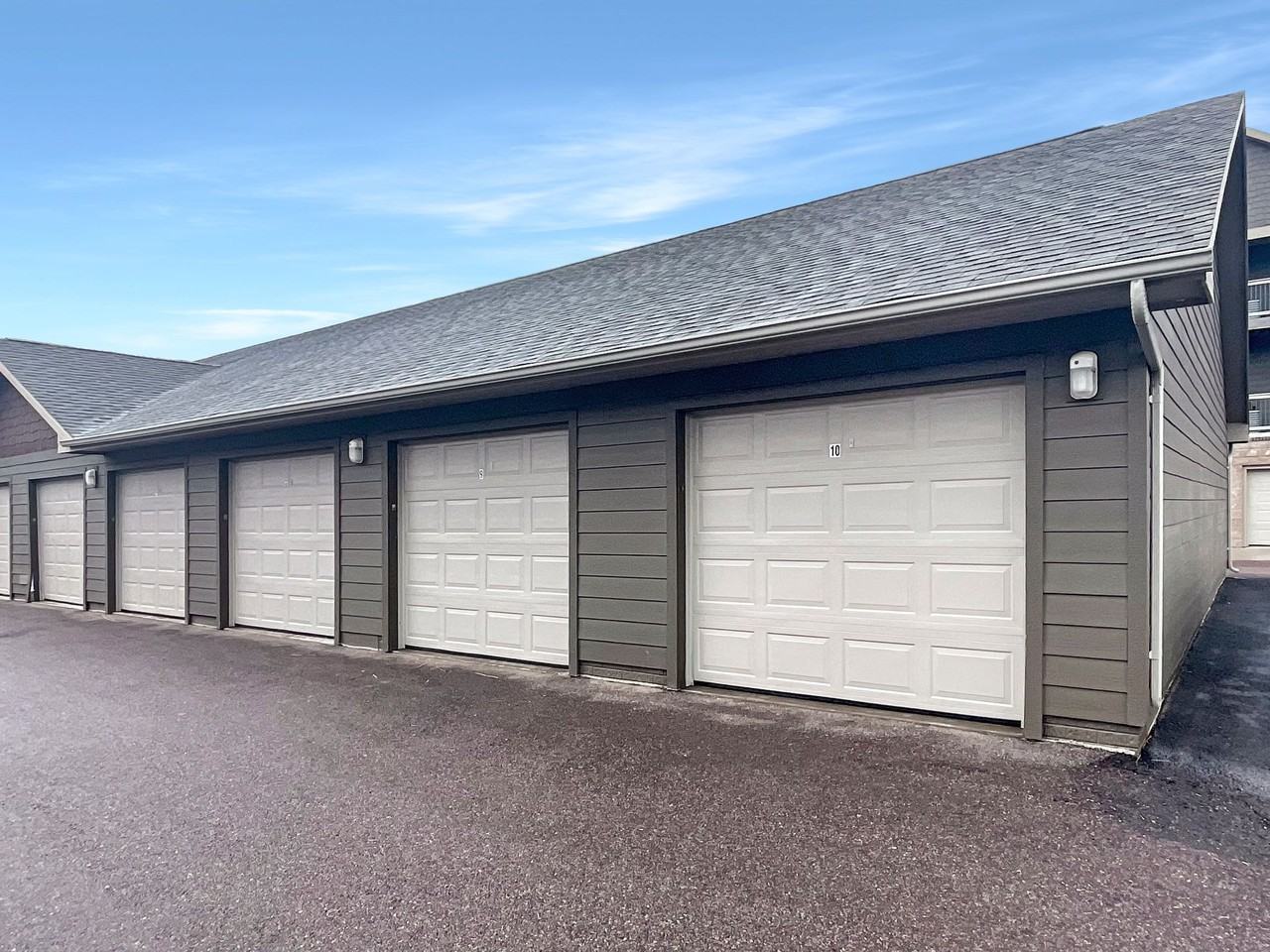 Sunset Villas Apartments - Photo 6 of 50