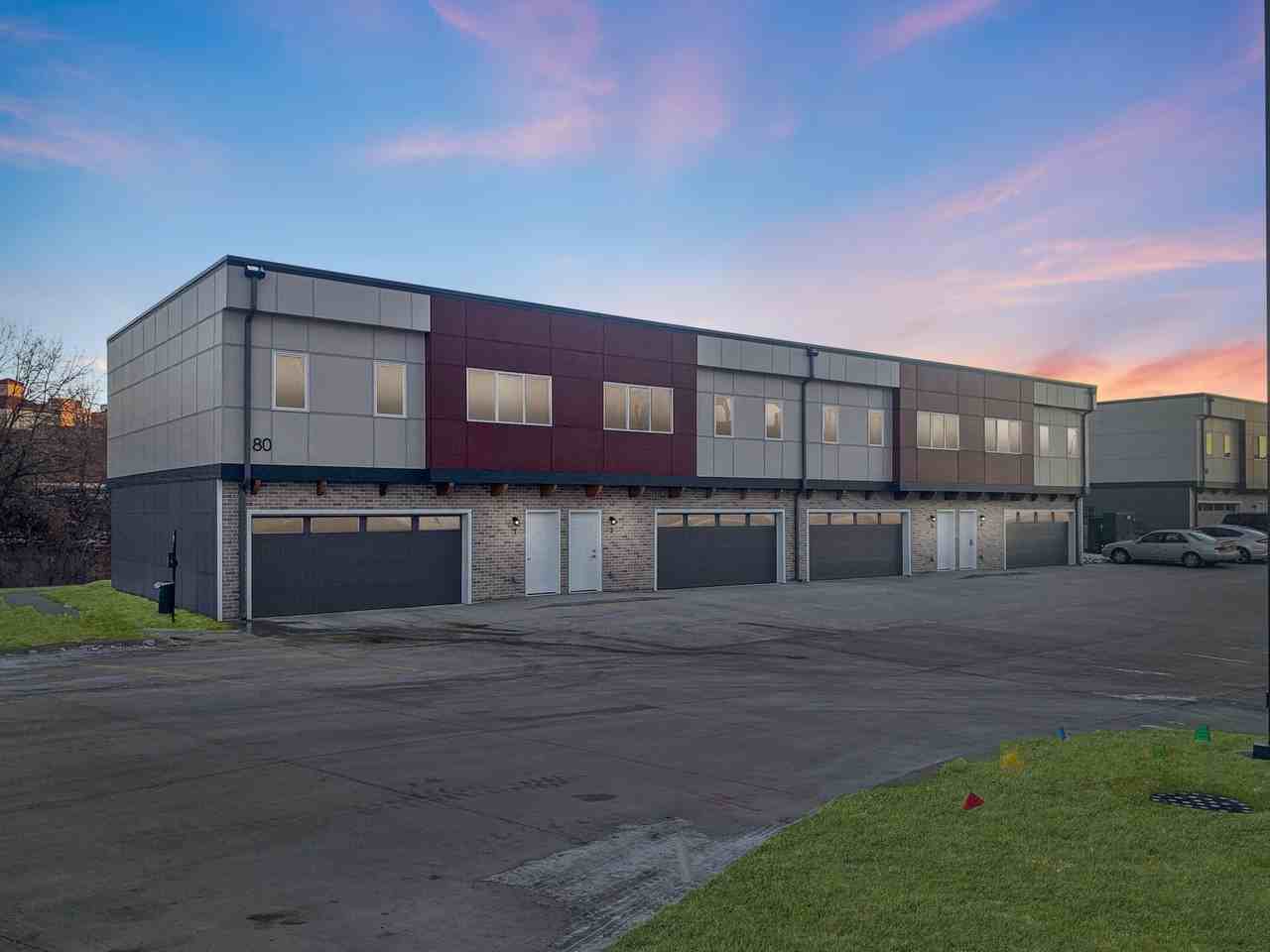 The River Apartments & Townhomes - Photo 6 of 50