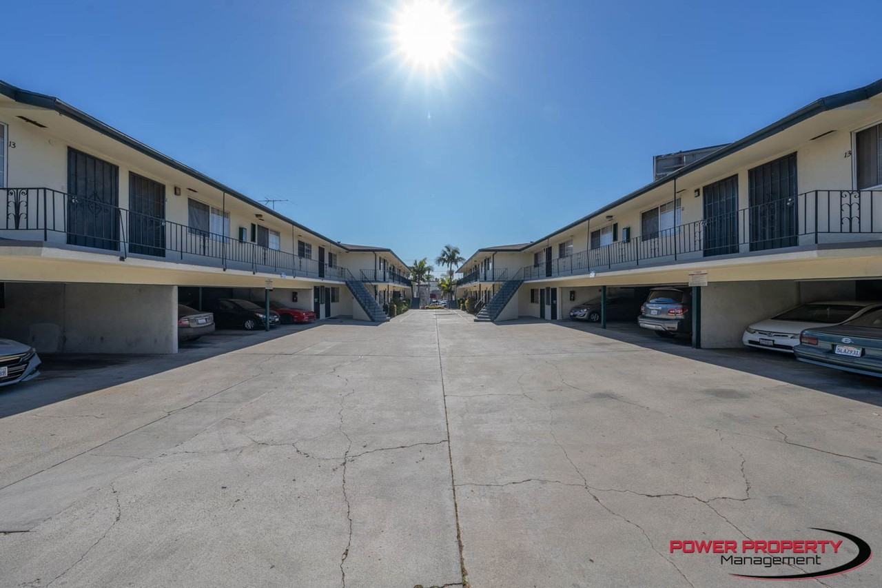 111-115 E. Beach Ave. - Photo 6 of 7