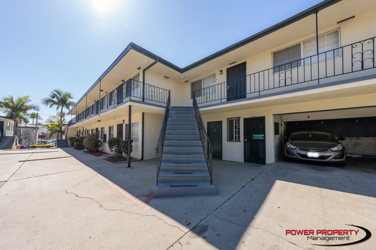 111-115 E. Beach Ave. - Photo 7 of 7