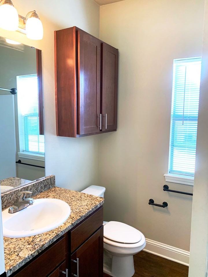 The Corridor Apartments - Photo 4 of 38