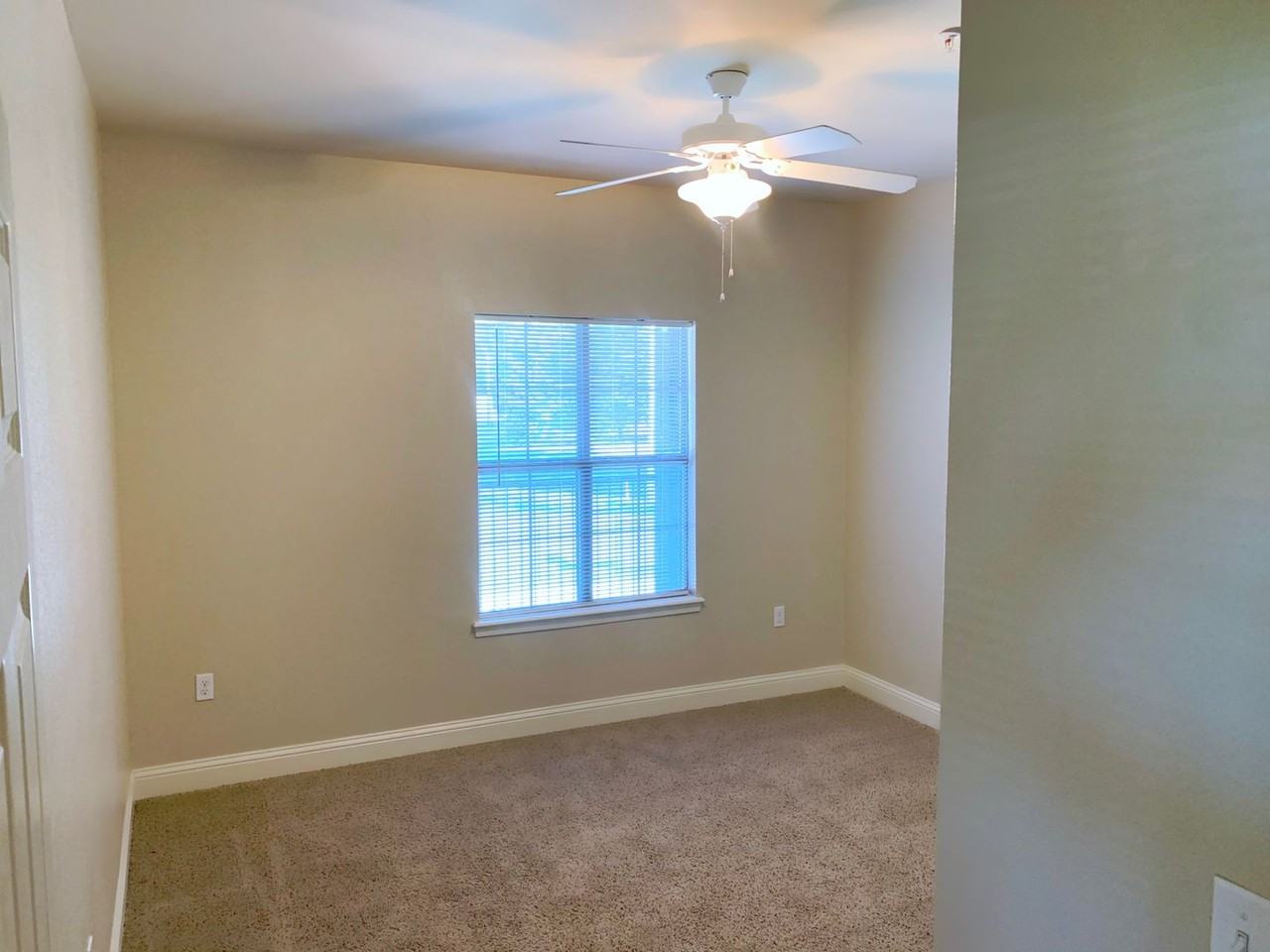 The Corridor Apartments - Photo 5 of 38