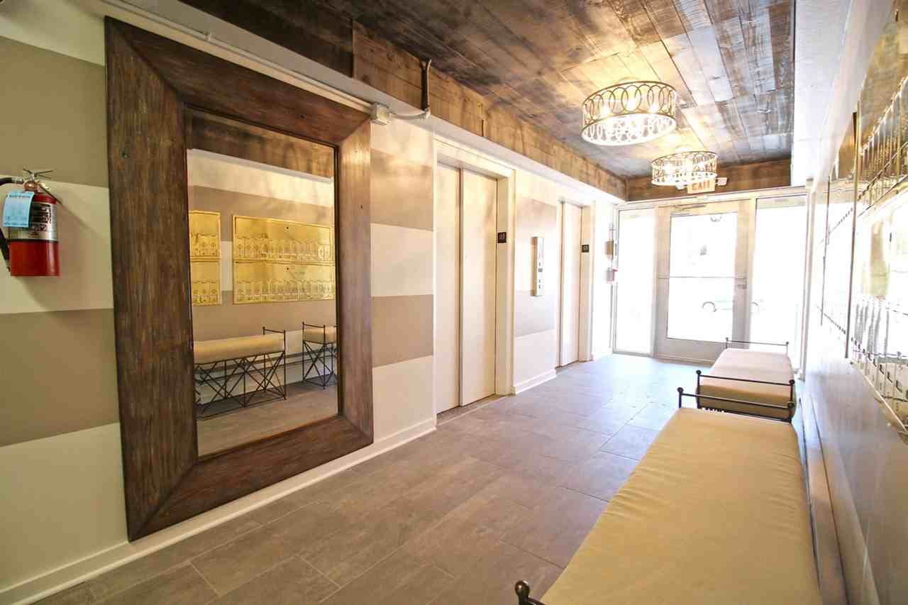 Plaza 209 Apartments - Photo 3 of 41