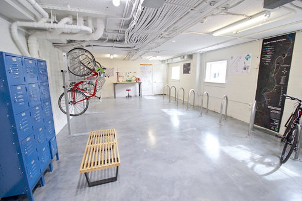 Plaza 209 Apartments - Photo 5 of 41