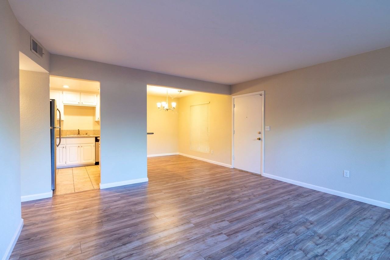 Eastwood Apartments - Photo 2 of 23