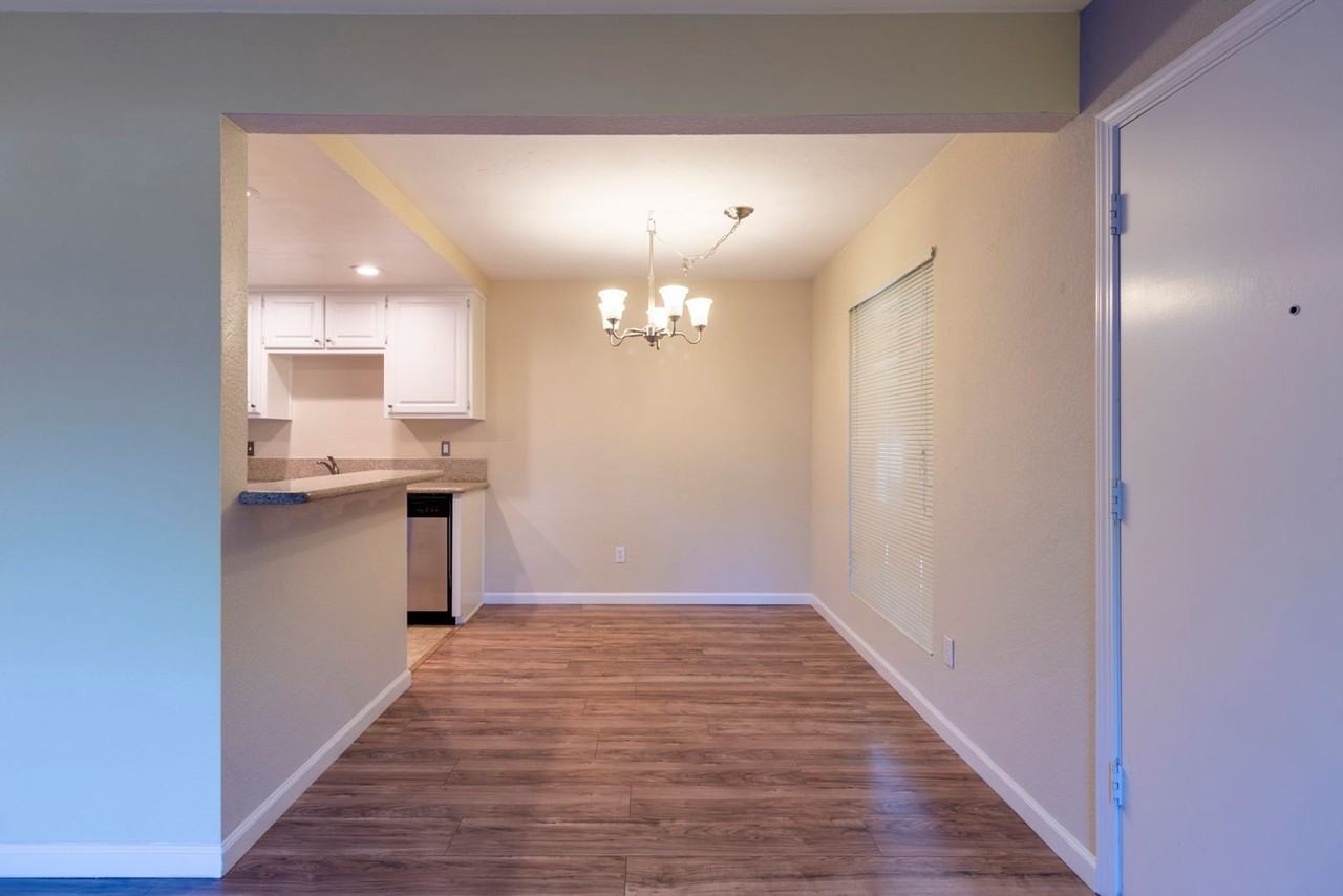 Eastwood Apartments - Photo 4 of 23