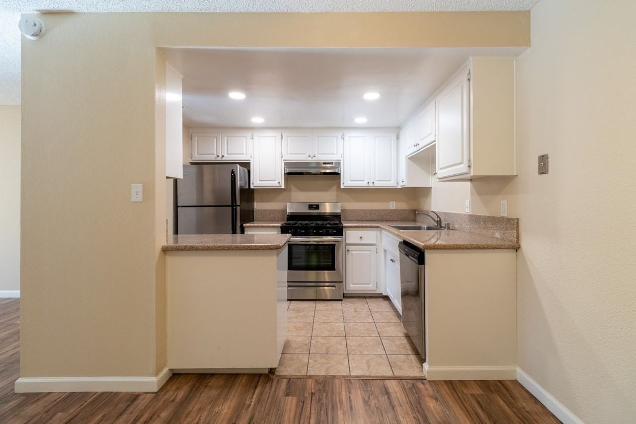 Marconi Gardens - Photo 4 of 19