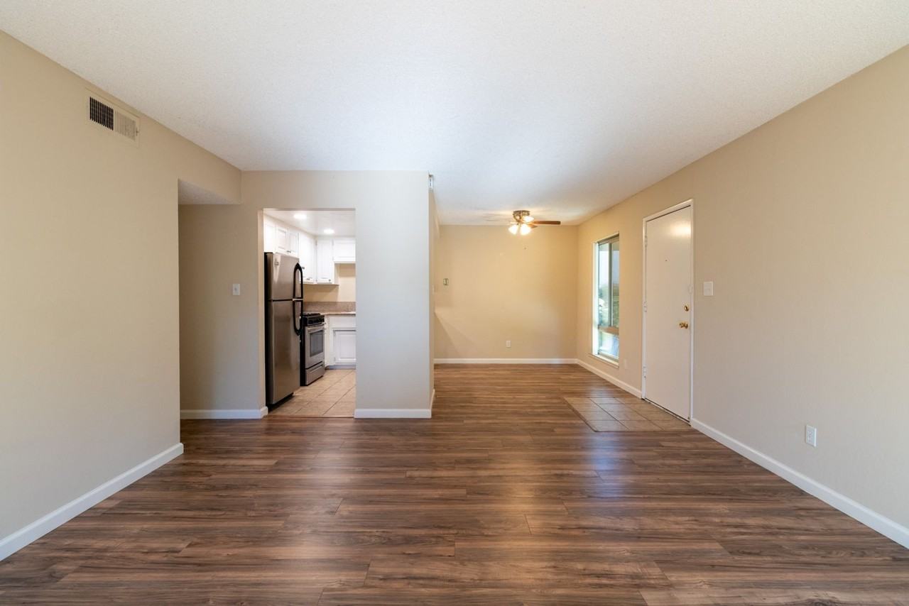 Marconi Gardens - Photo 5 of 19