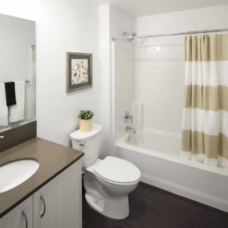 11 West Mercer Street - Photo 5 of 16