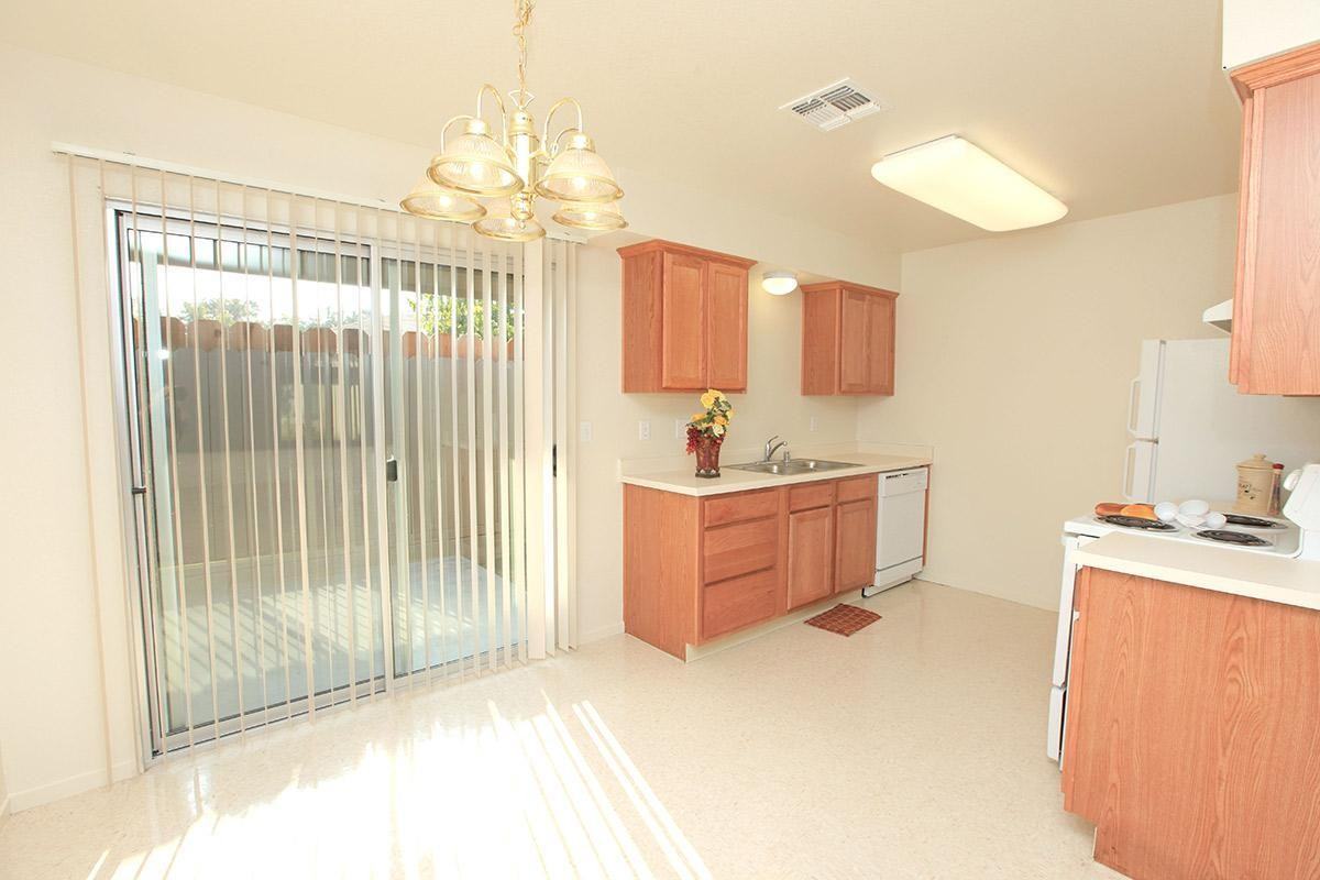 Canberra Court - Photo 6 of 30