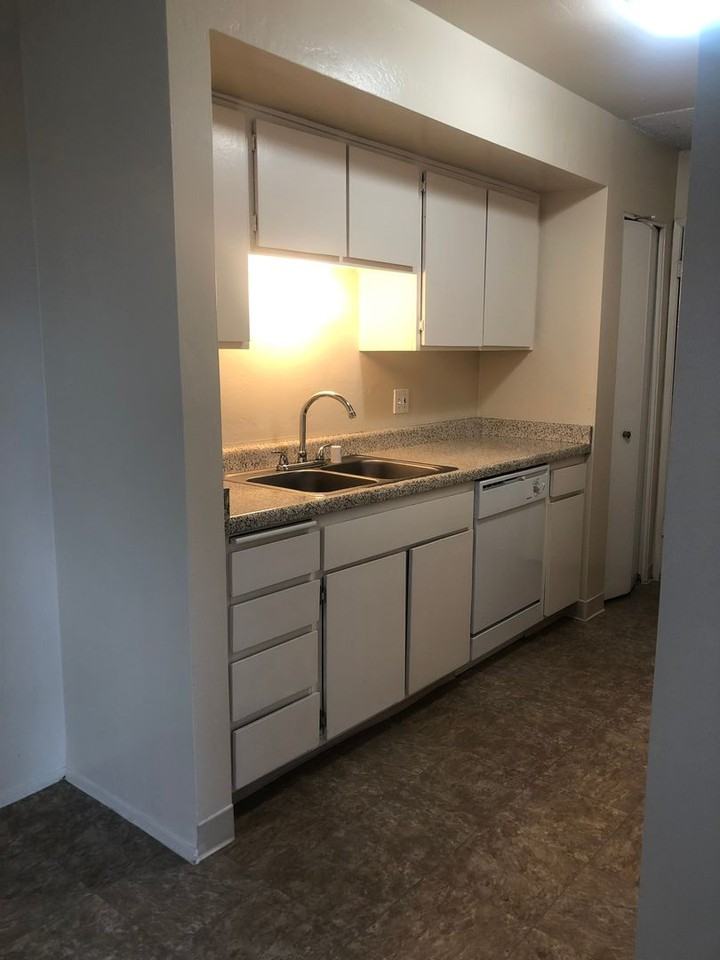 Vernon Vista Townhomes - Photo 7 of 22