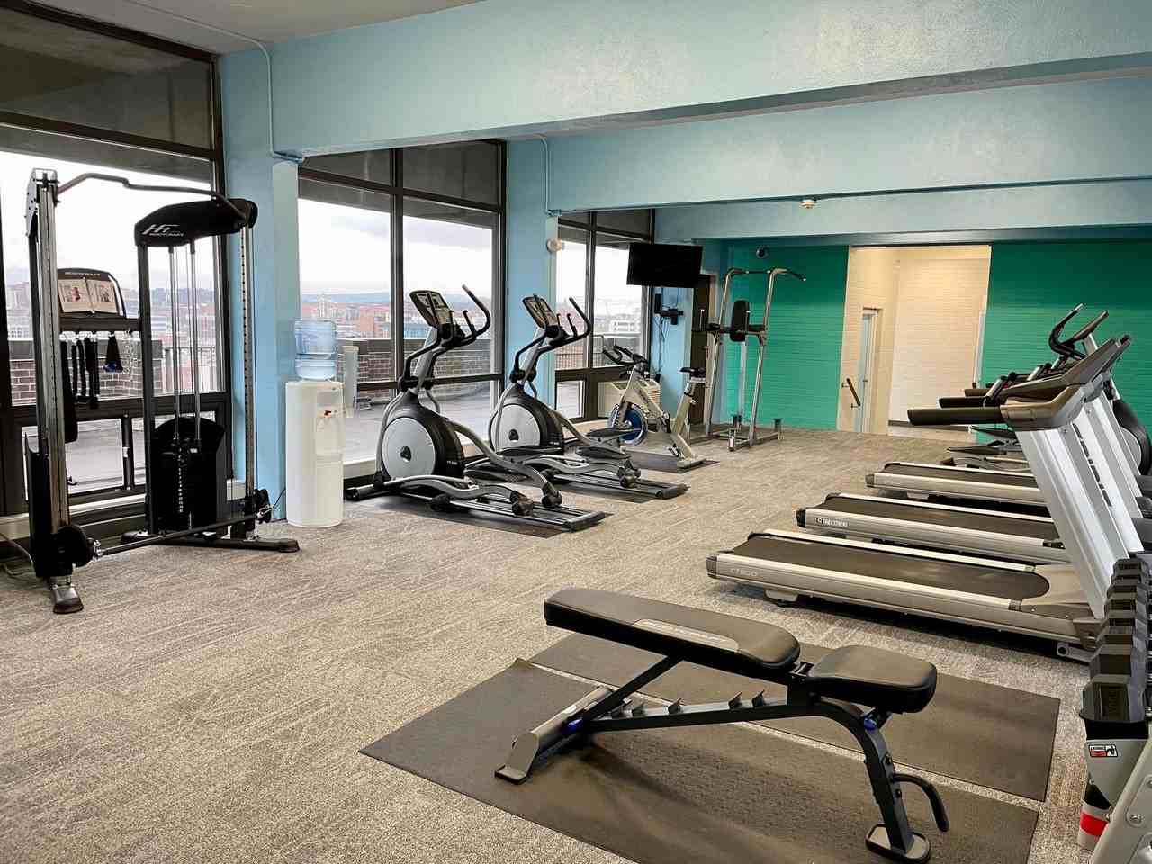 Jefferson Tower - Photo 7 of 14