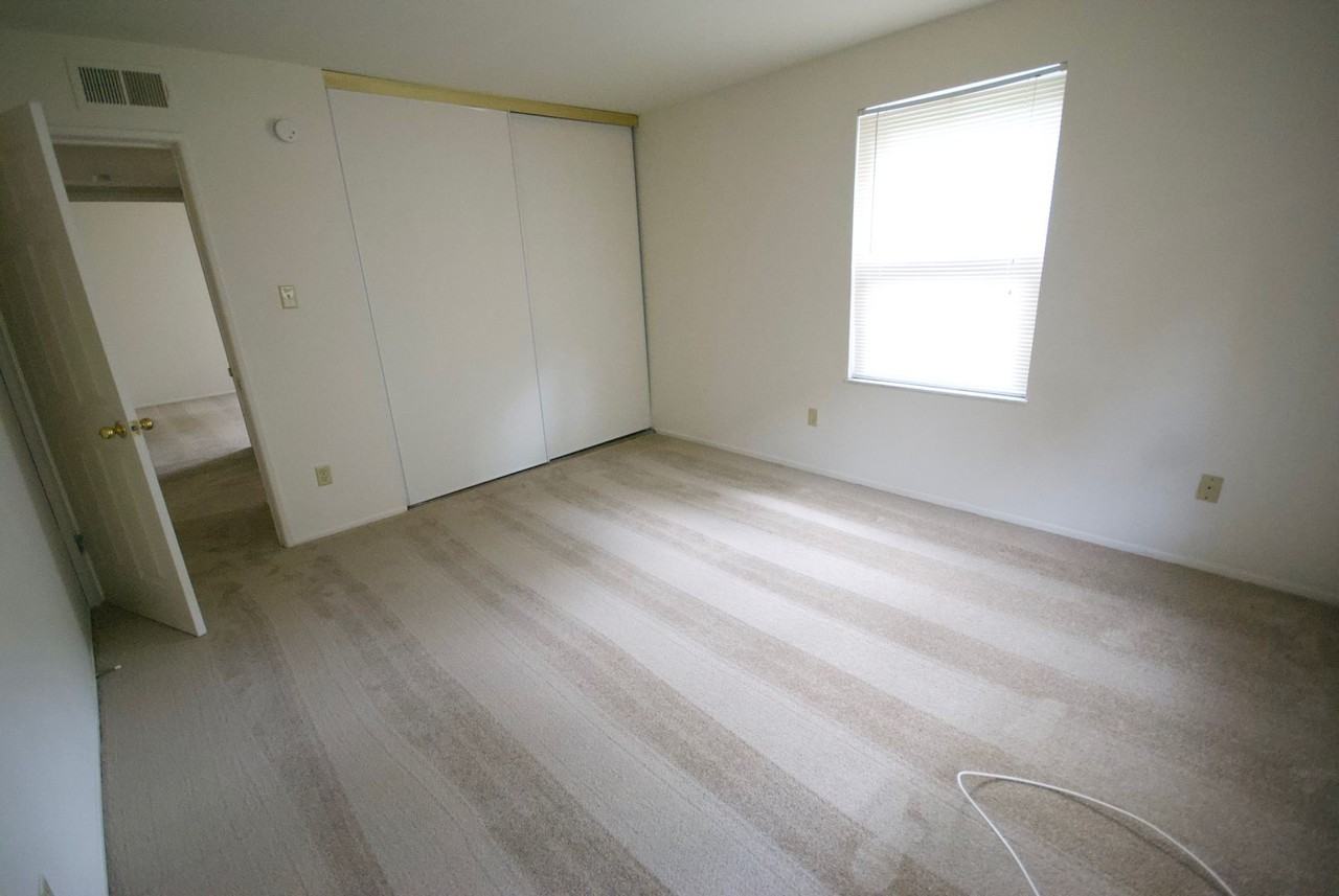 The Groves Apartments and Townhomes - Photo 6 of 50