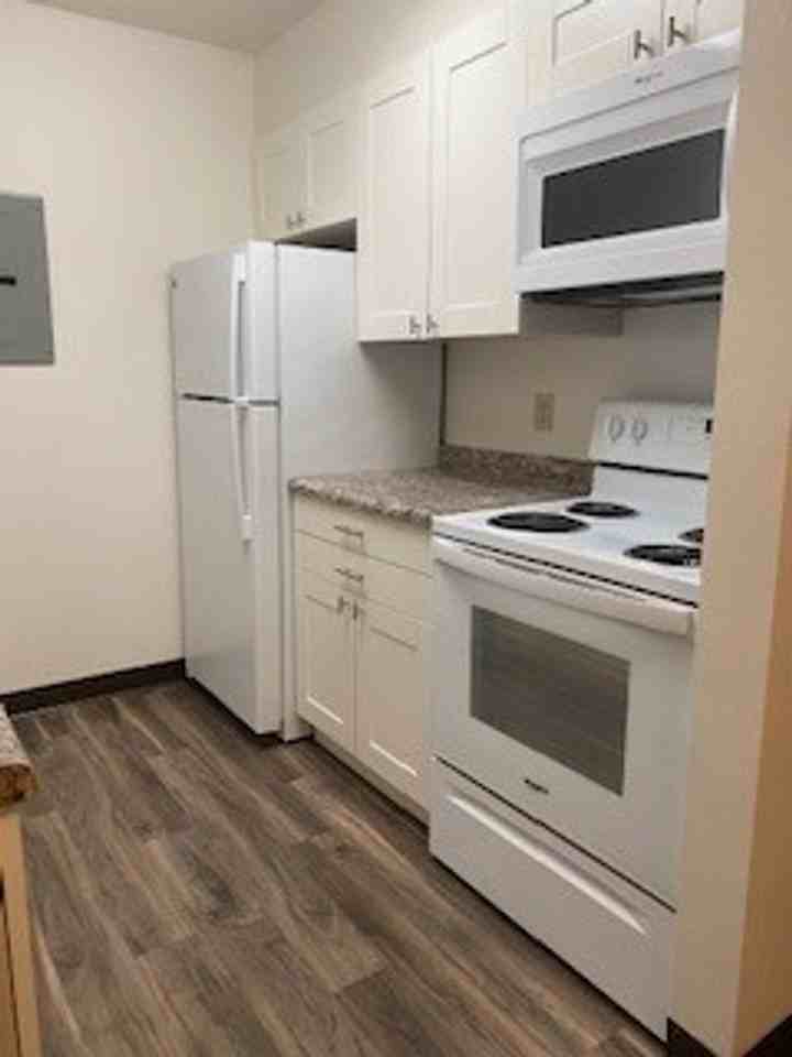 1011 N Garfield Avenue - Photo 4 of 13