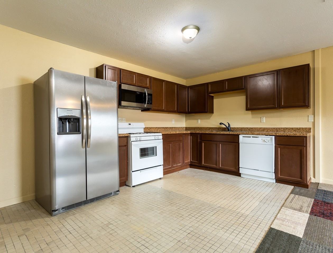 Willow Place - Photo 4 of 11