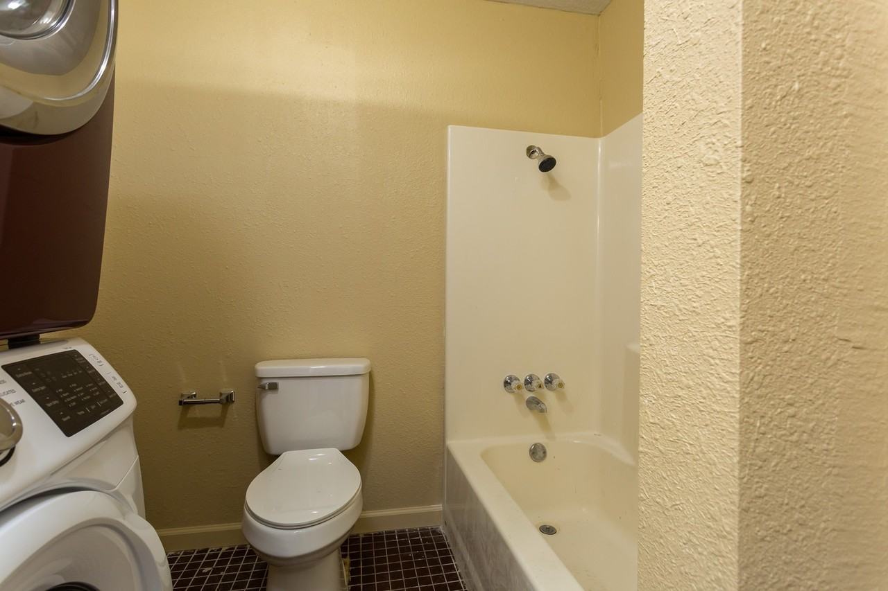 Willow Place - Photo 7 of 11