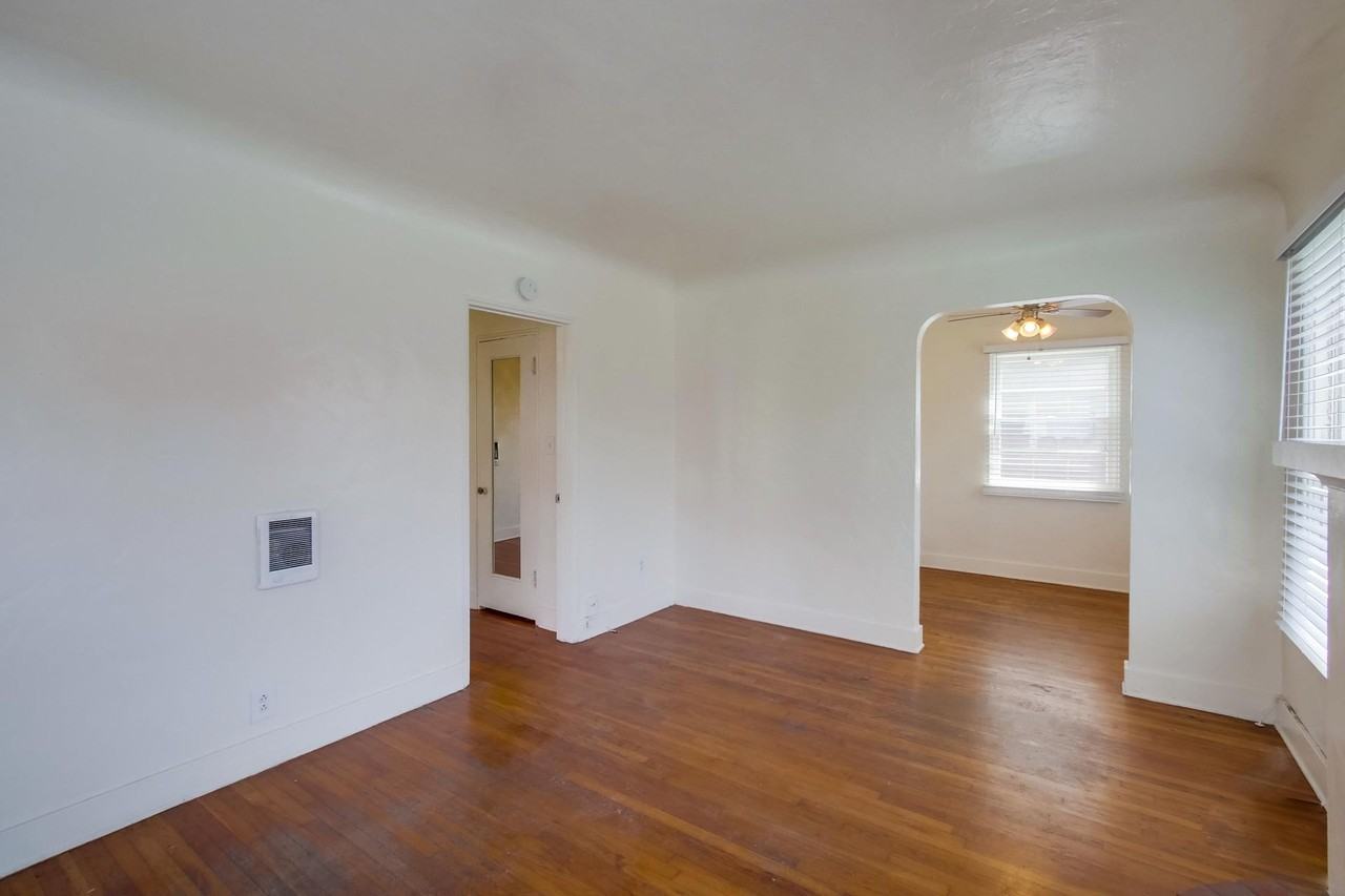 3523 1/2 6th Ave - Photo 3 of 19