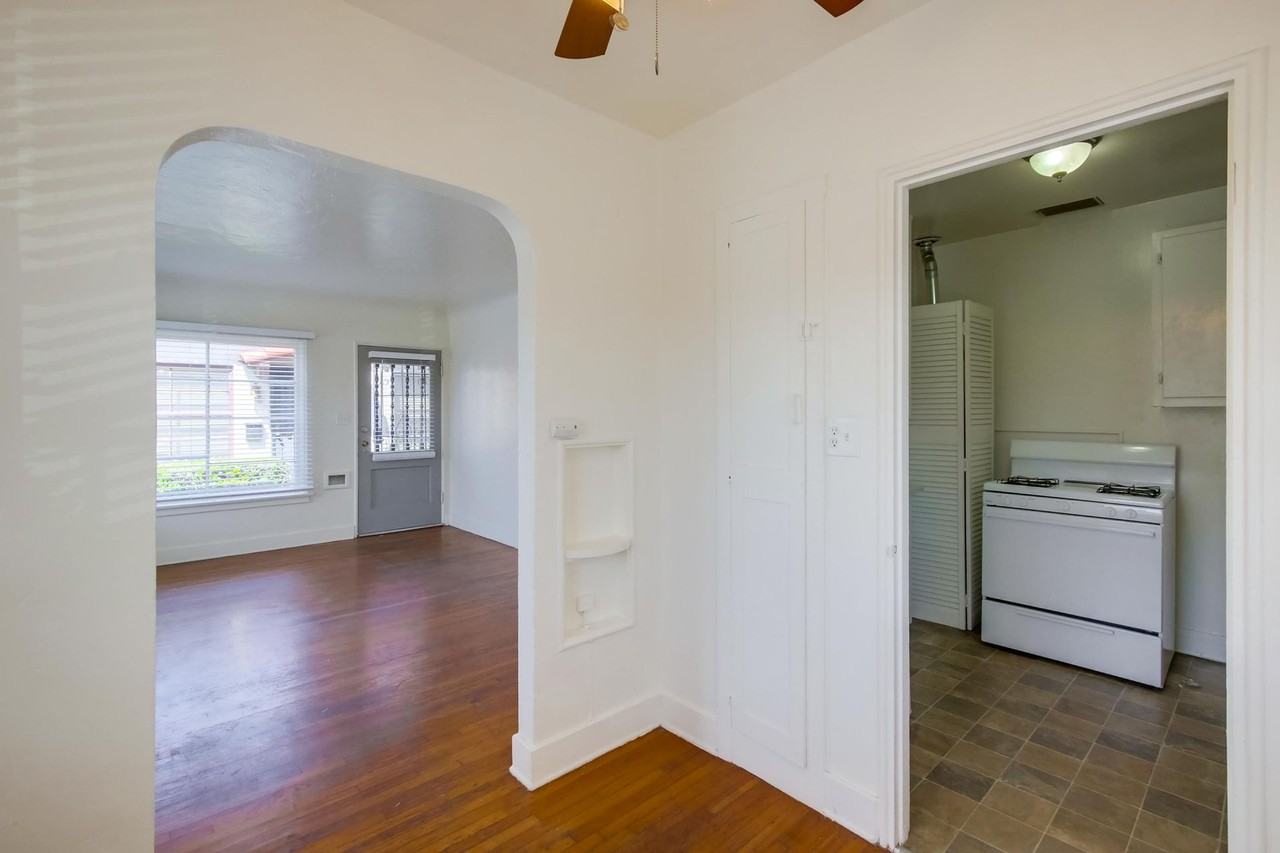 3523 1/2 6th Ave - Photo 7 of 19