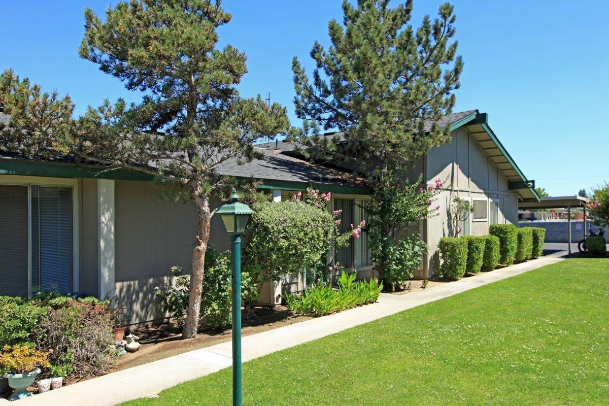 4650 N. First St - Photo 7 of 23