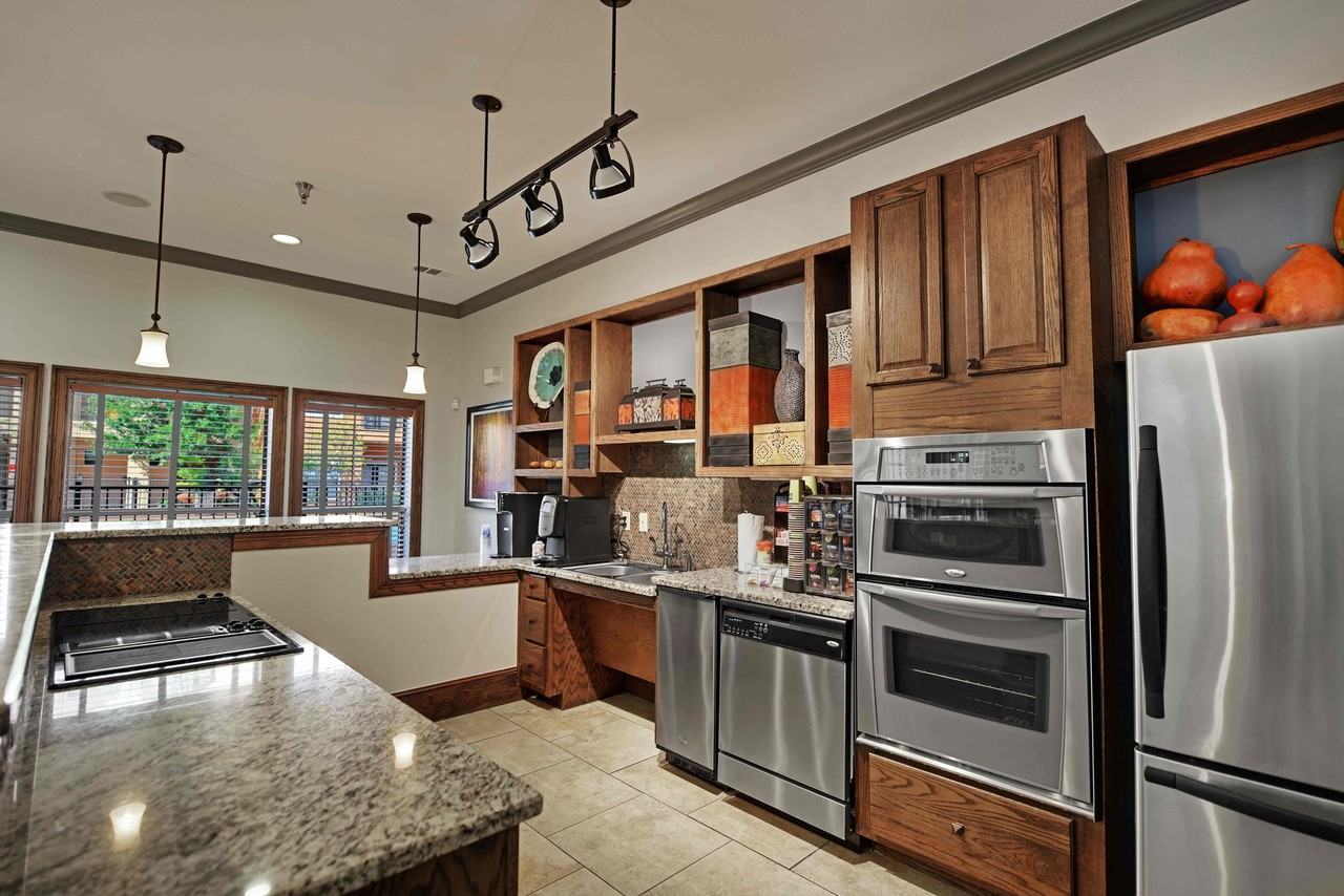 Avanti Hills - Photo 7 of 50