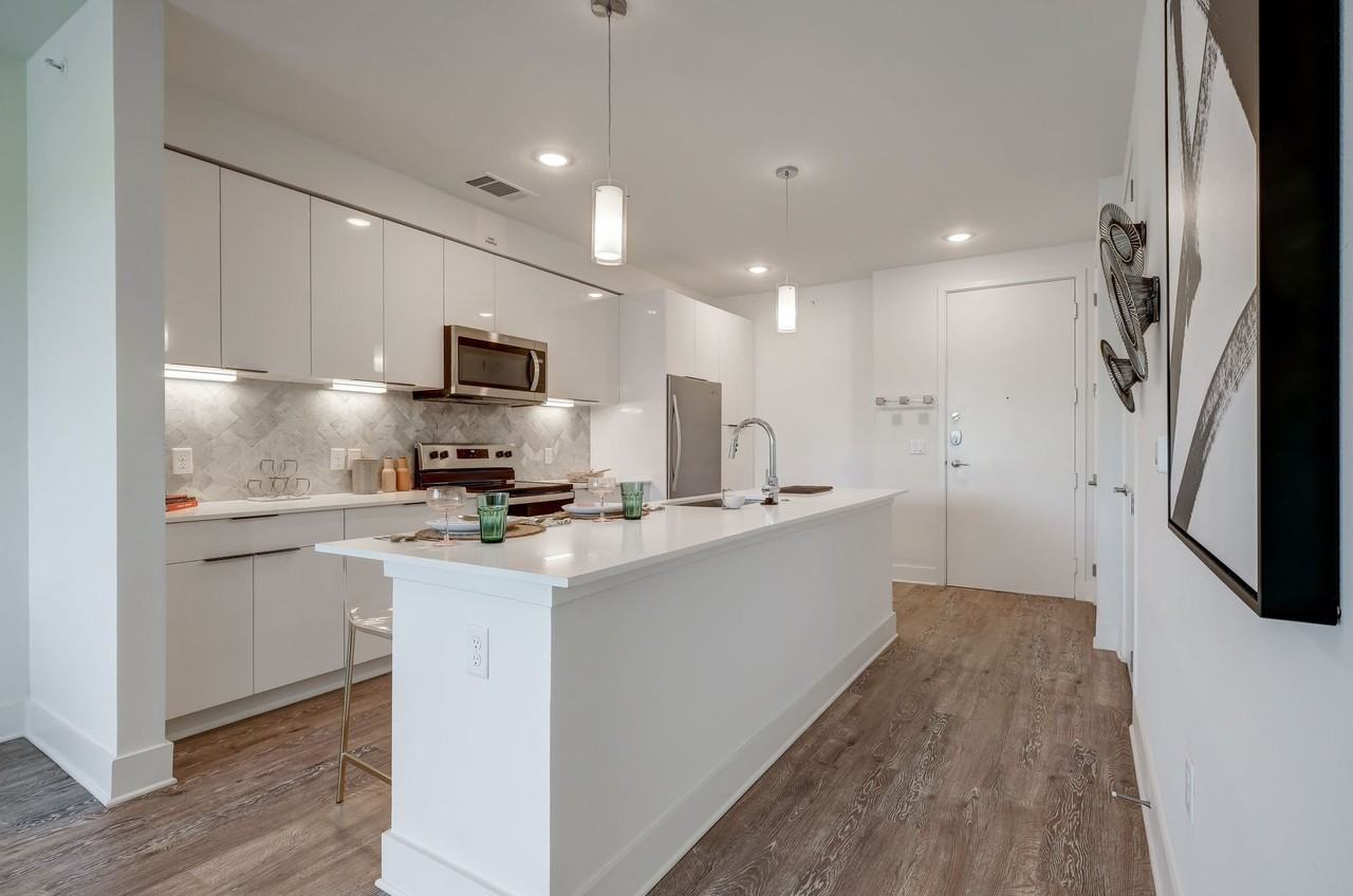 The Pearl Austin - Photo 7 of 50