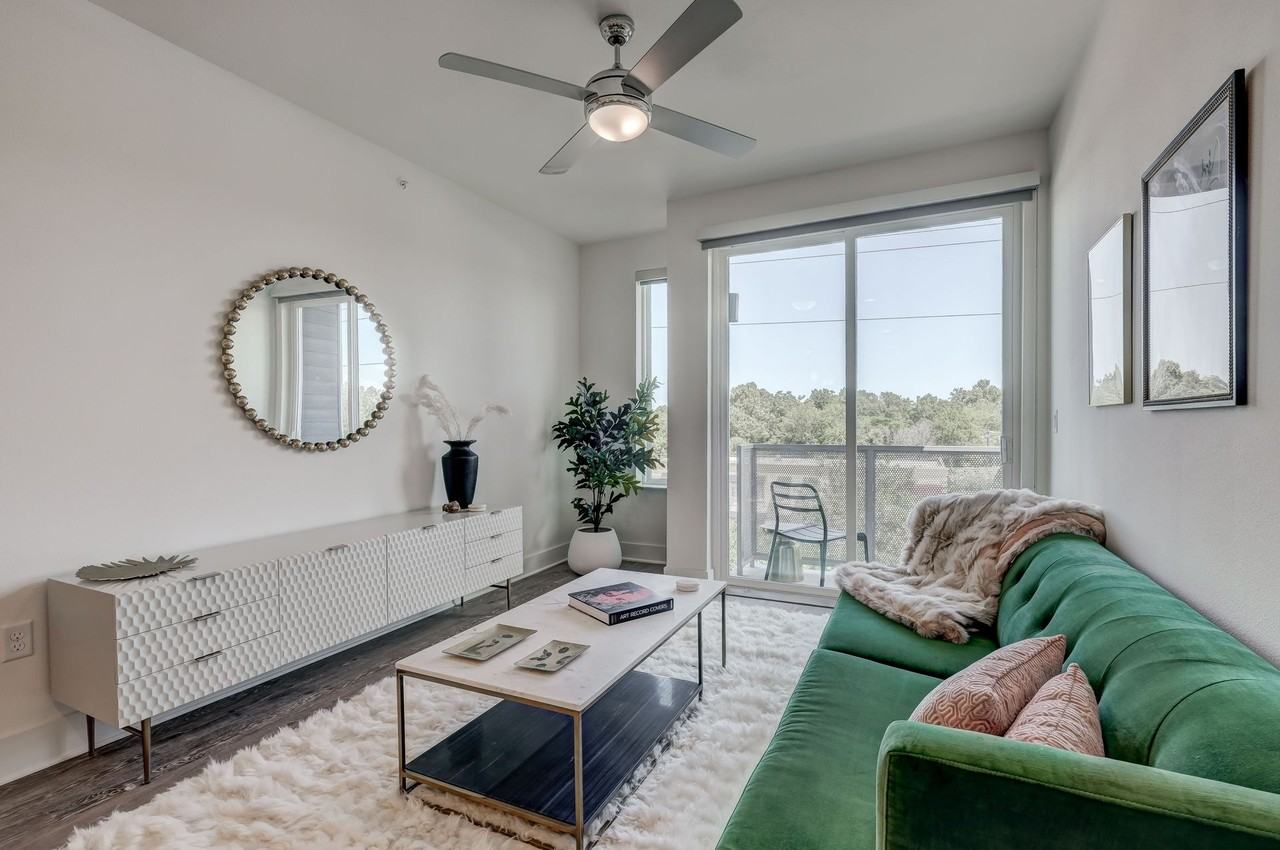 The Pearl Austin - Photo 7 of 50