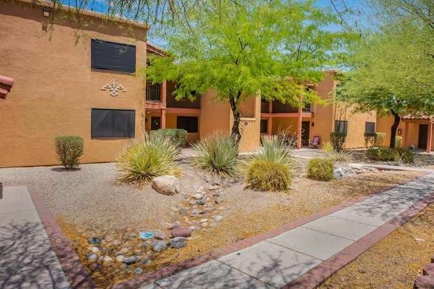 Great living in Beautiful Mammoth Arizona - Photo 4 of 36