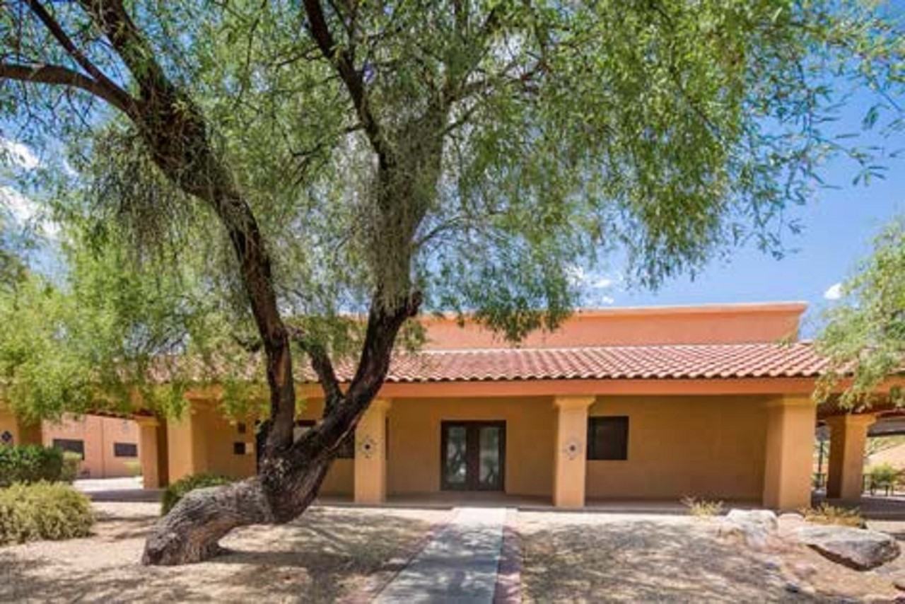 Great living in Beautiful Mammoth Arizona - Photo 5 of 36