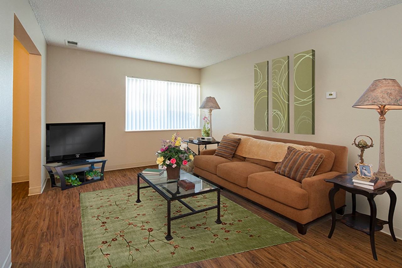 Creek View Apartments - Photo 4 of 4