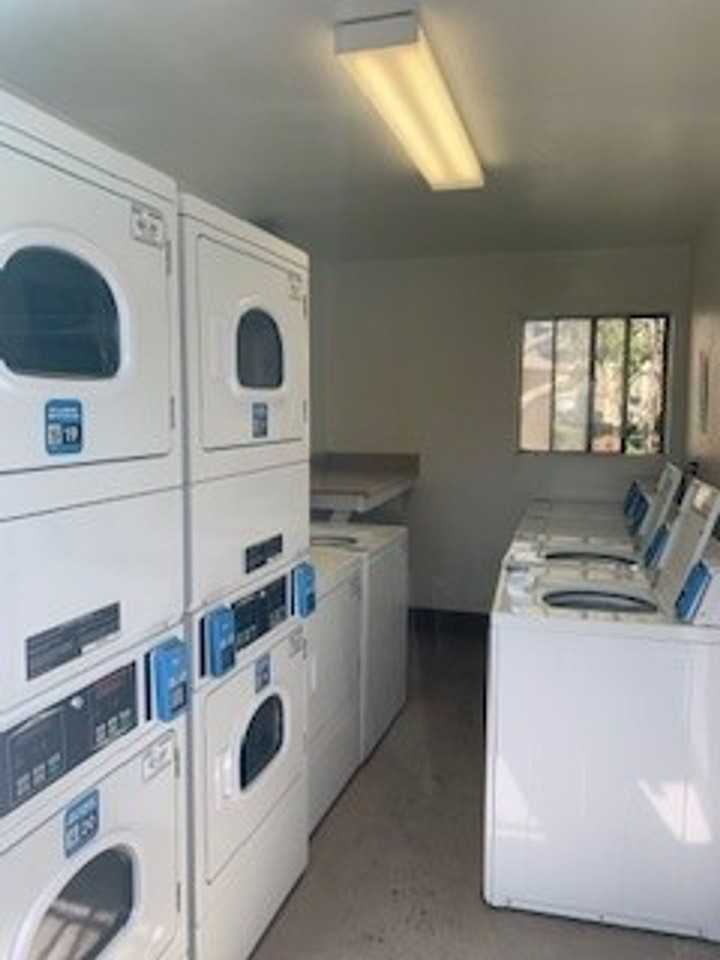 Parkside Apartments - Photo 7 of 10