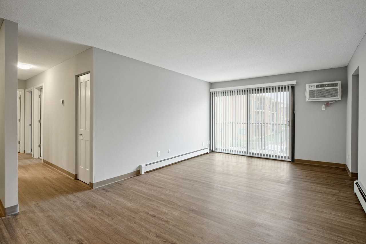 Ballantrae Apartments - Photo 3 of 56