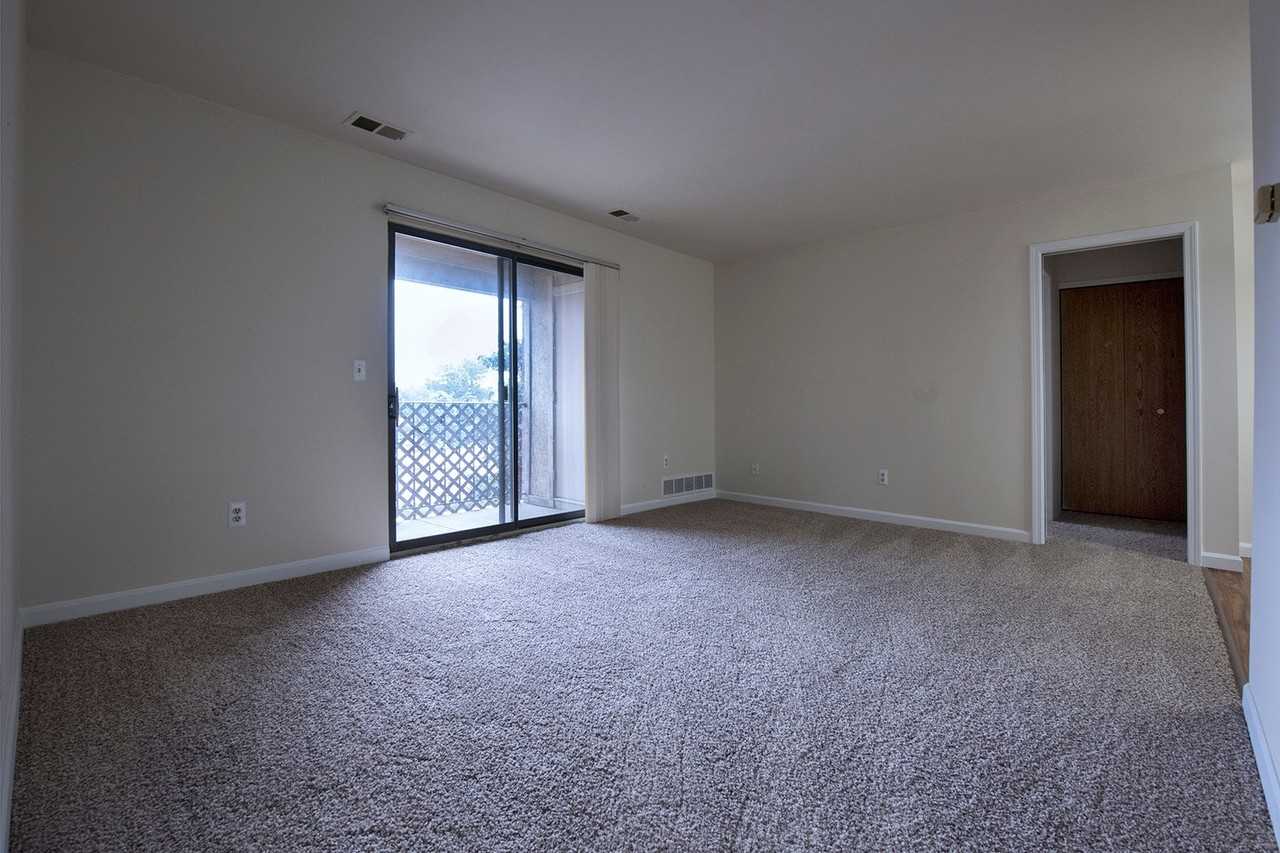 Parkcrest Apartments - Photo 6 of 24