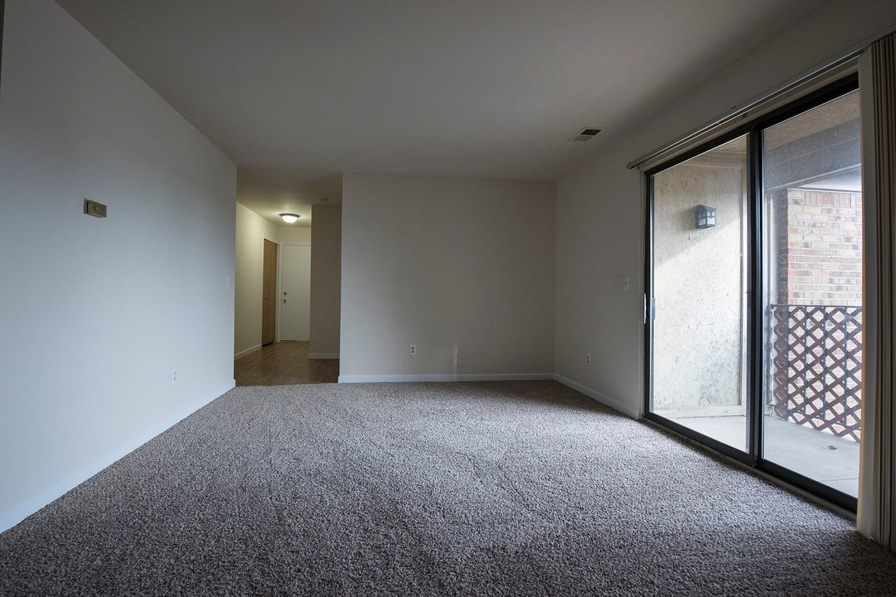 Parkcrest Apartments - Photo 3 of 24