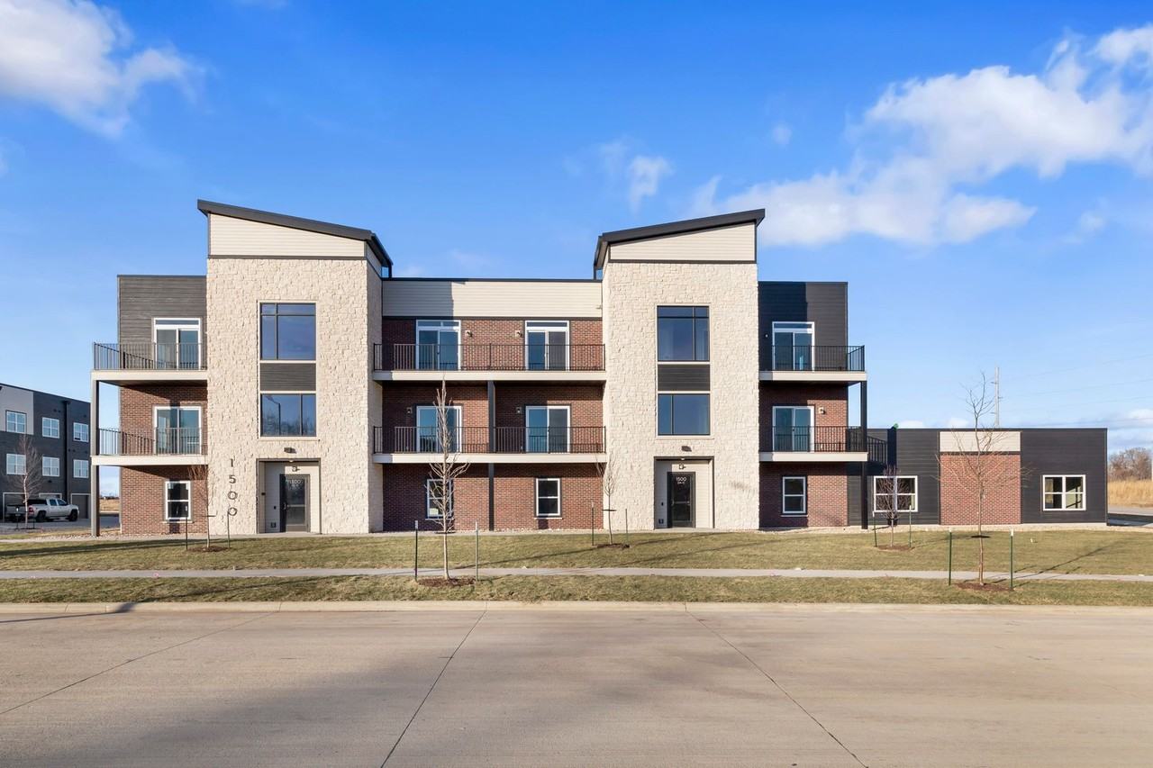 Foxtail Lofts Executive Suites - Photo 2 of 5