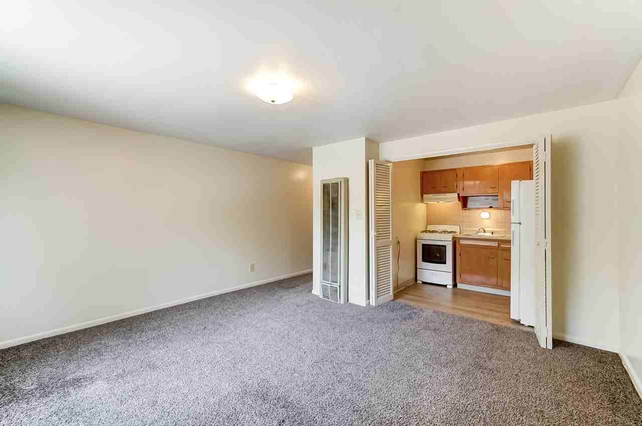 500 - BROAD MEADOWS PLAZA - Photo 3 of 3