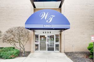 featured image of 5341 5341 , 5353 N. High St
