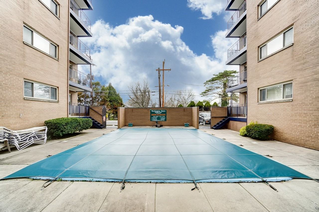 660 - WORTHINGTON TOWERS APTS. LLC - Photo 3 of 7