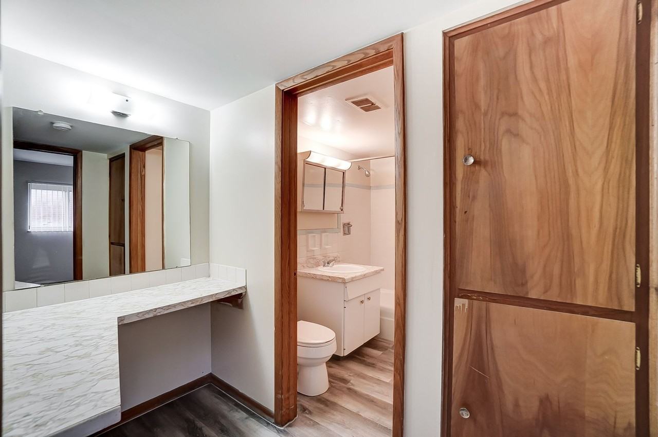 660 - WORTHINGTON TOWERS APTS. LLC - Photo 5 of 7