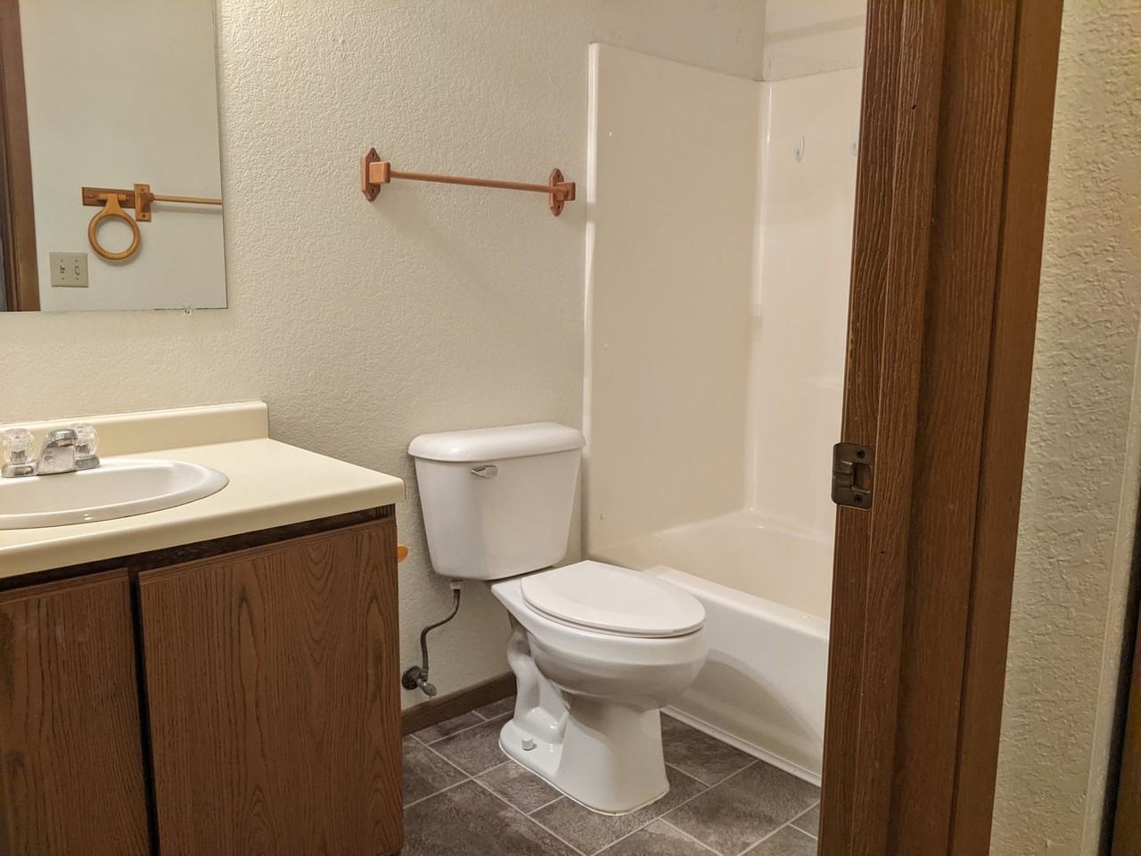 Landview Apartments - Photo 7 of 19