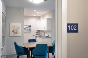 featured image of 2 Plainview Ln